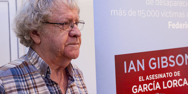 Ian Gibson en la Feria el Libro de Madrid