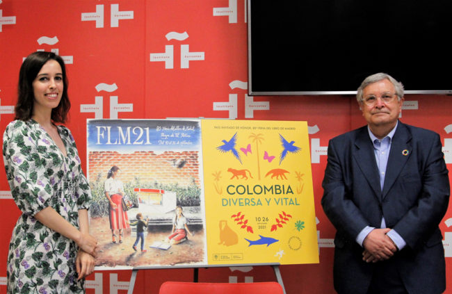 Andrea Reyes y Manuel Gil en la presentación del Cartel de la Feria del Libro de Madrid Andrea Reyes y Manuel Gil en la presentación del Cartel de la Feria del Libro de Madrid