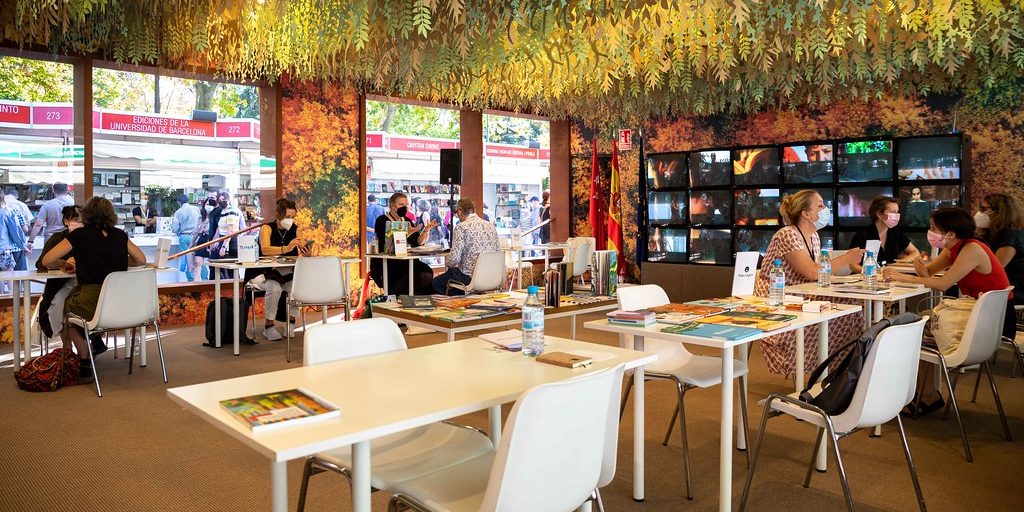 Pabellón de la Comunidad de Madrid en la Feria del Libro de Madrid 2021